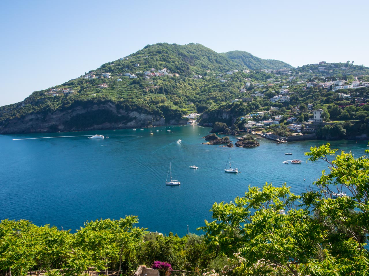 Spiaggia cartaromana ischia