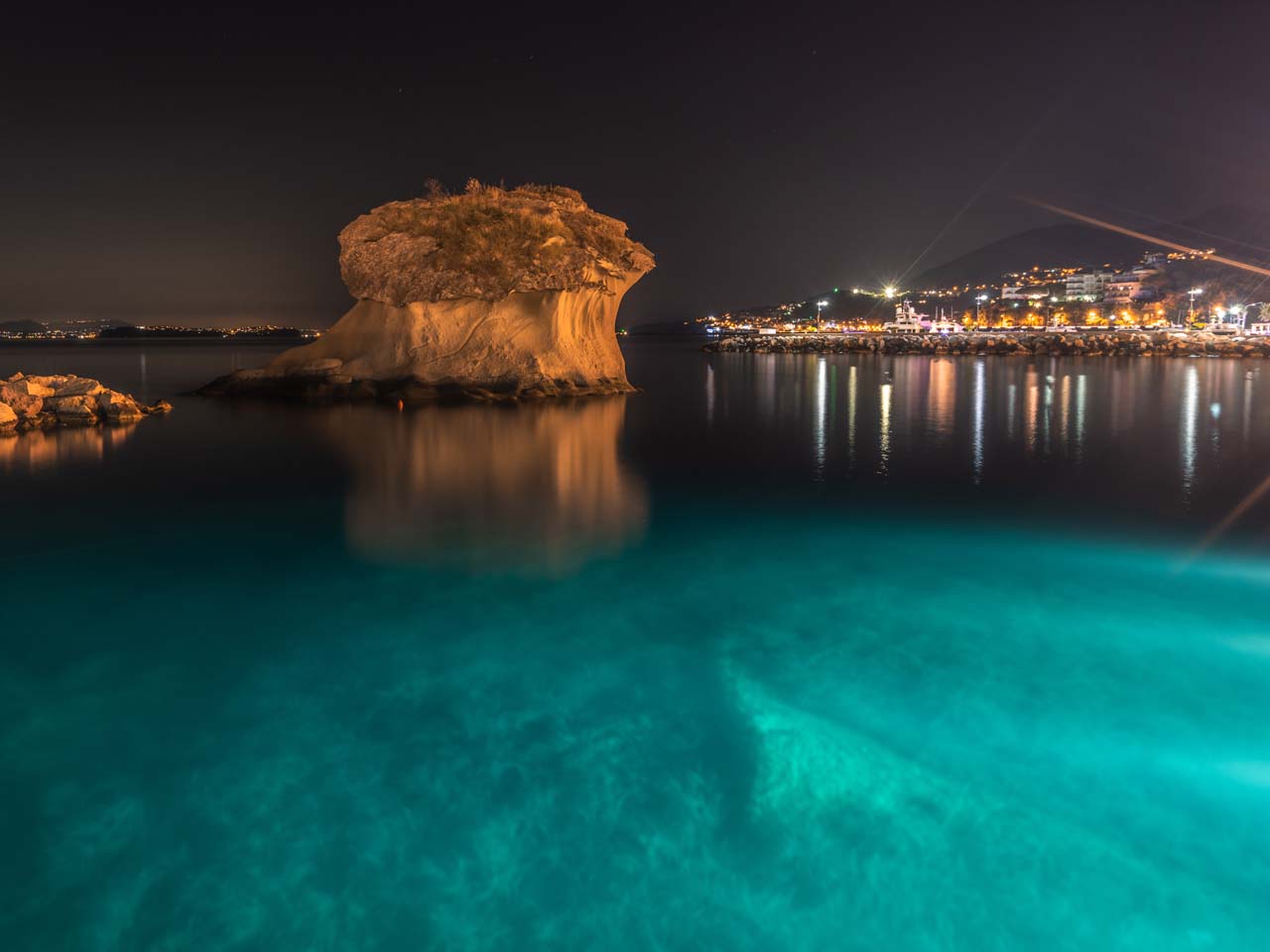 Ischia by night	